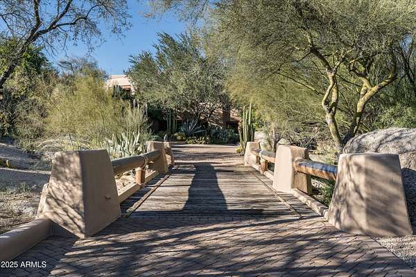 1.53 Acres of Residential Land with Home for Sale in Scottsdale, Arizona