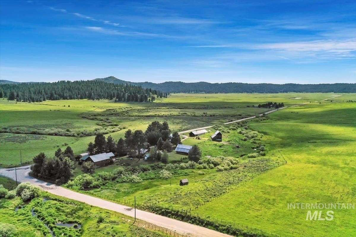 7 Acres of Land with Home for Sale in High Valley, Idaho