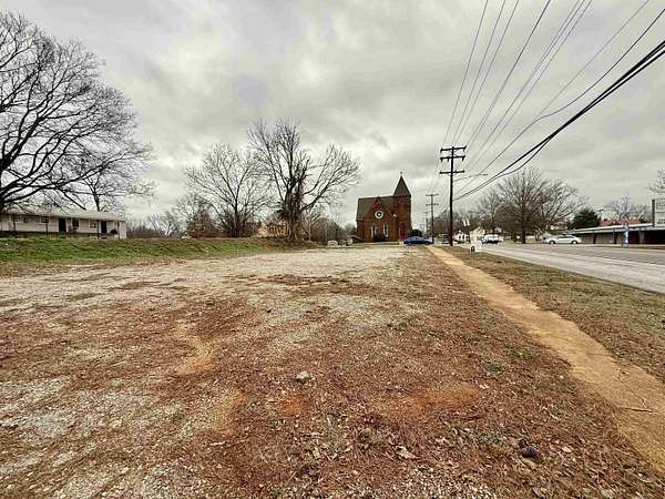 0.28 Acres of Commercial Land for Sale in Sheffield, Alabama