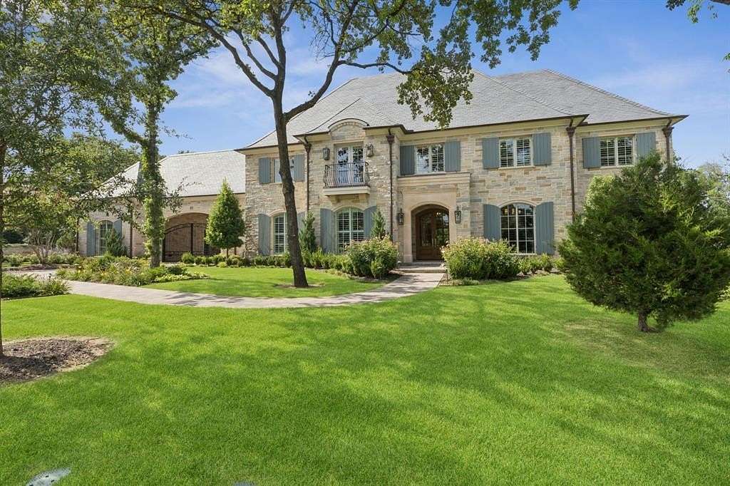 1.5 Acres of Residential Land with Home for Sale in Westlake, Texas