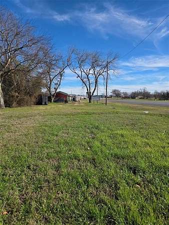 0.67 Acres of Mixed-Use Land for Sale in Mabank, Texas