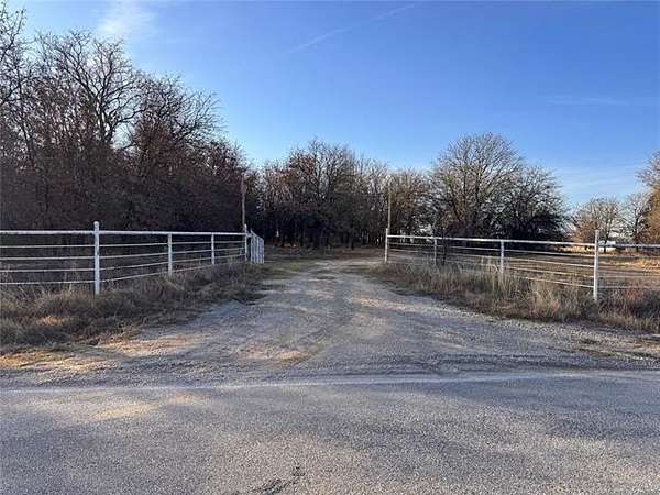 12.2 Acres of Land for Sale in Lone Grove, Oklahoma