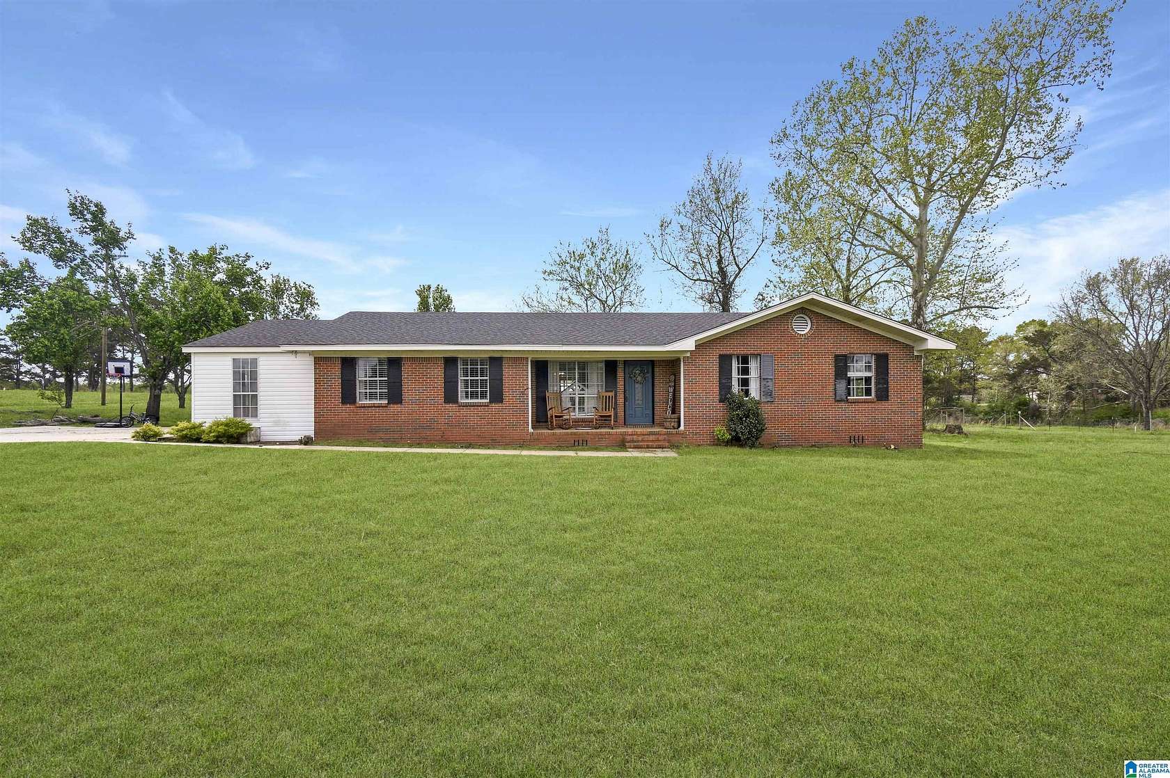 2 Acres of Residential Land with Home for Sale in Jemison, Alabama