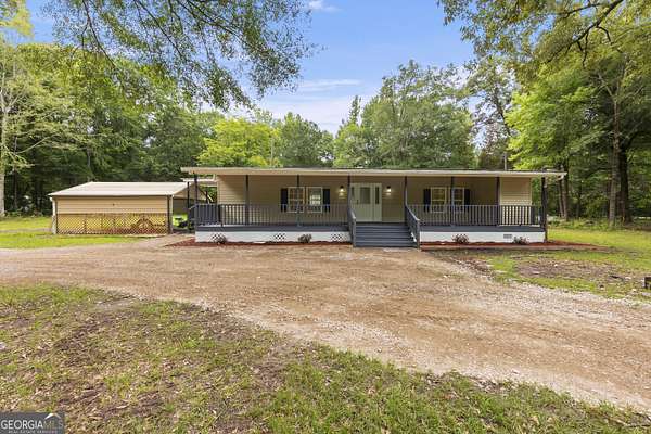 3.26 Acres of Residential Land with Home for Sale in Macon, Georgia