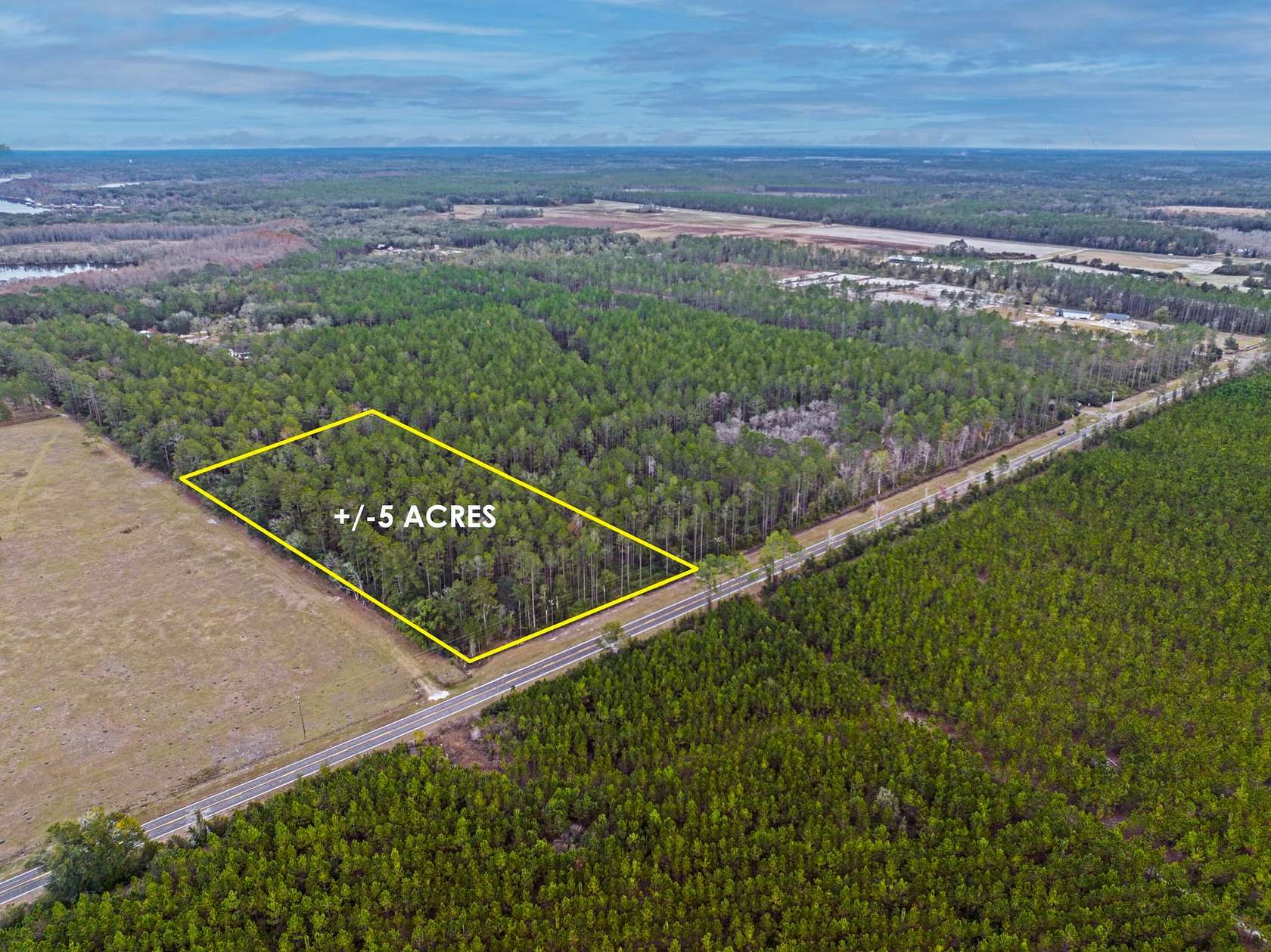 5 Acres of Recreational Land for Sale in Earleton, Florida