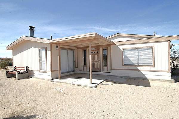 2.9 Acres of Residential Land with Home for Sale in Barstow, California