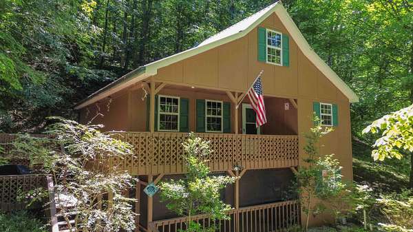 2.4 Acres of Land with Home for Sale in Burnside, Kentucky