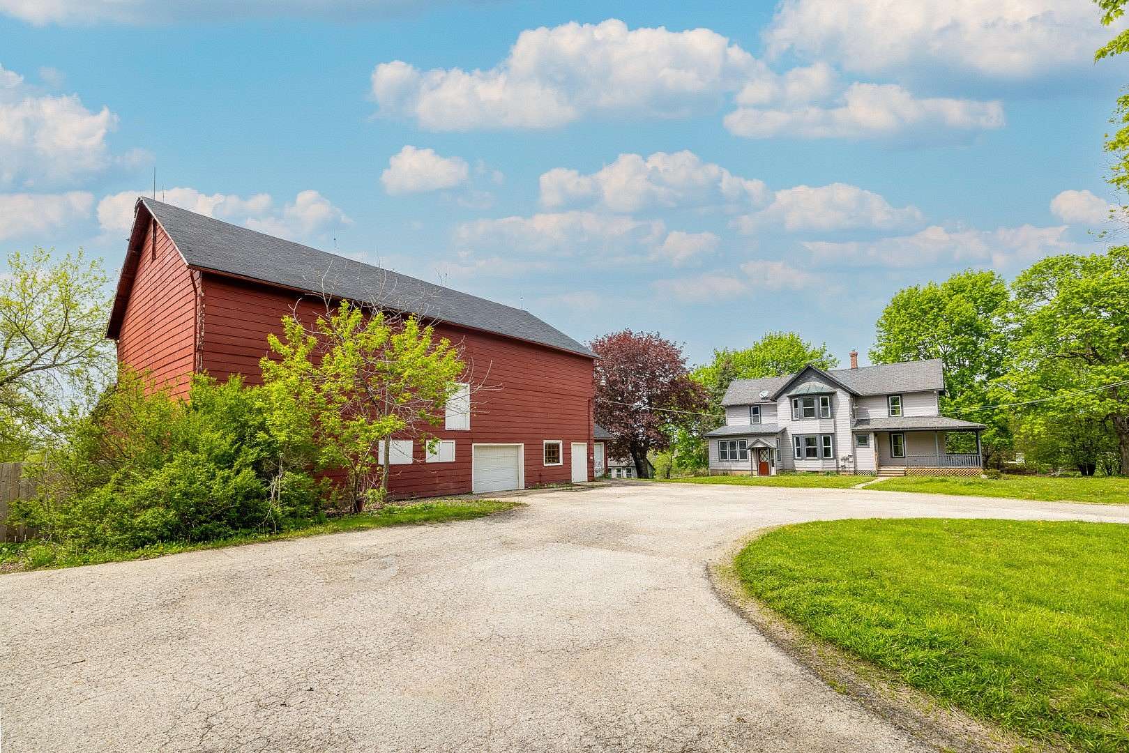 3.2 Acres of Land with Home for Sale in Wadsworth, Illinois