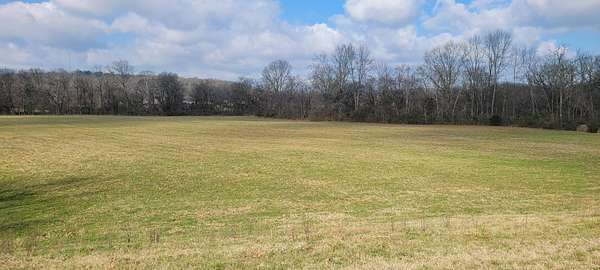 16.7 Acres of Agricultural Land for Sale in Fayetteville, Tennessee