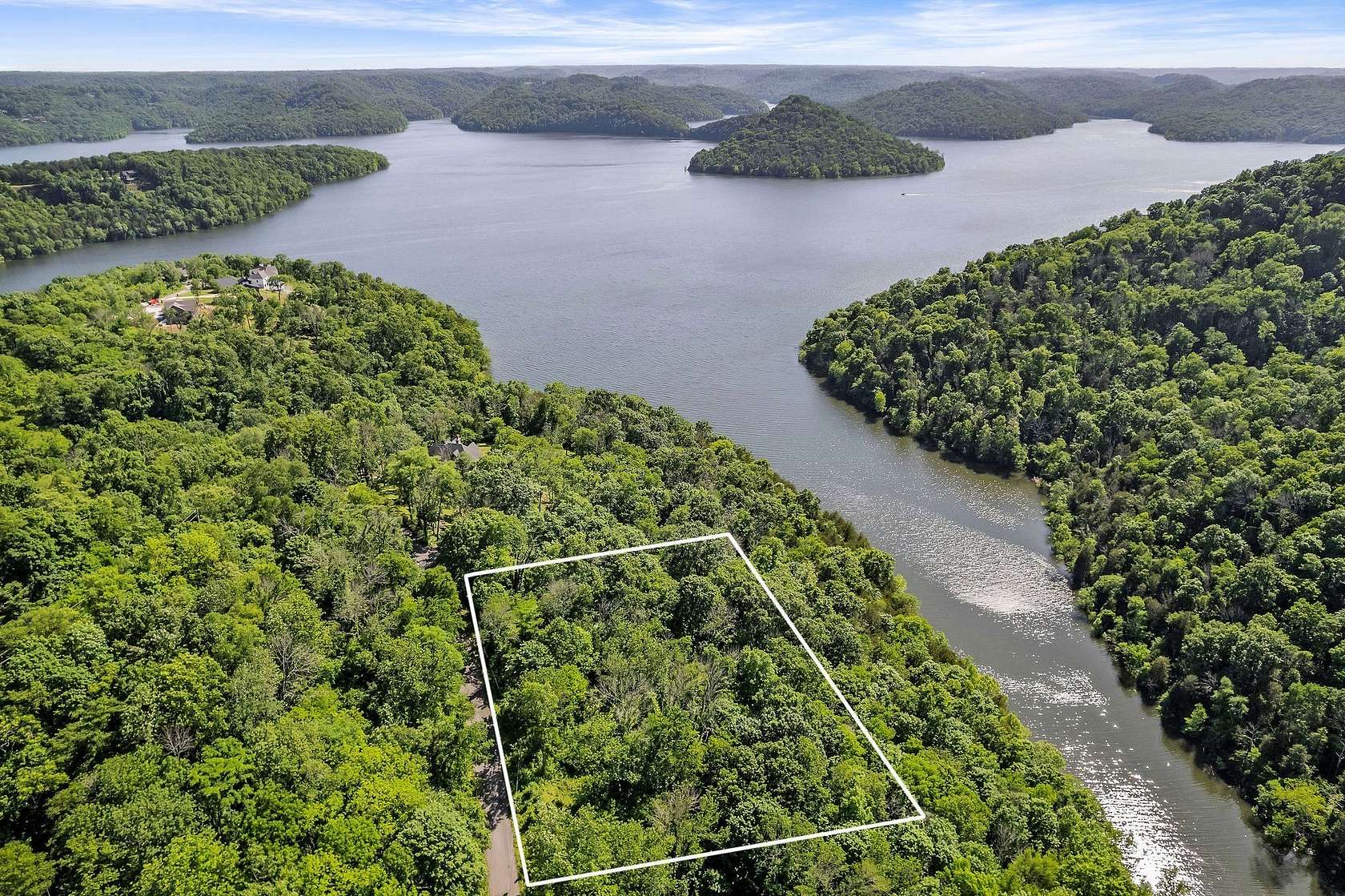 1.5 Acres of Residential Land for Sale in Smithville, Tennessee