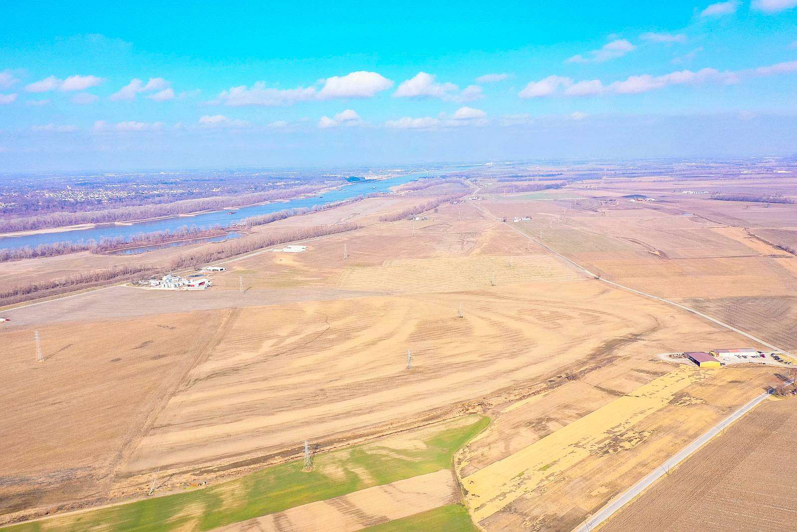 450 Acres of Agricultural Land for Auction in Columbia, Illinois