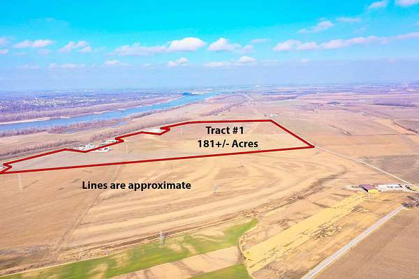 450 Acres of Agricultural Land for Auction in Columbia, Illinois
