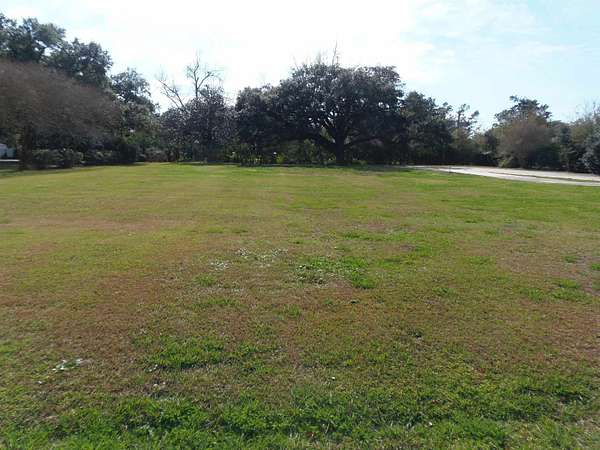 1.25 Acres of Residential Land for Sale in Thibodaux, Louisiana