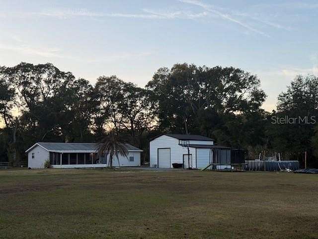 3 Acres of Residential Land with Home for Sale in Ocala, Florida