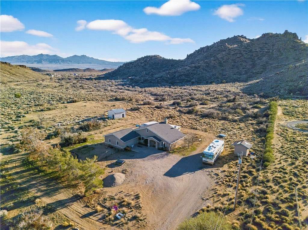 10.4 Acres of Land with Home for Sale in Kingman, Arizona