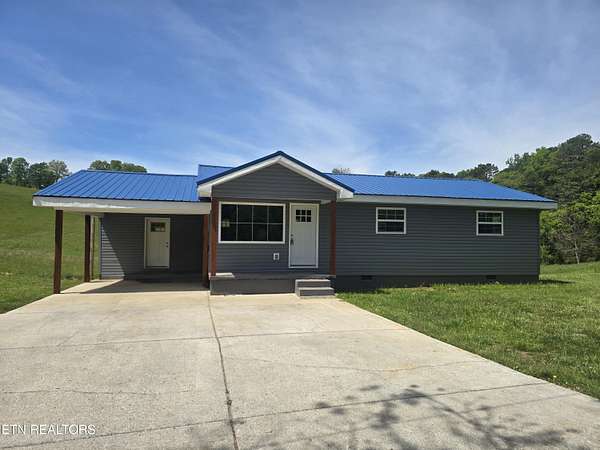 5 Acres of Land with Home for Sale in New Tazewell, Tennessee