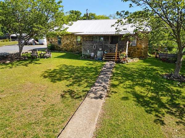 4.67 Acres of Land with Home for Sale in Marshall, Arkansas