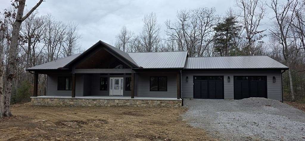 3.55 Acres of Residential Land with Home for Sale in Monterey, Tennessee