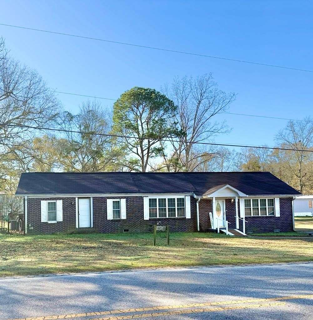 5.4 Acres of Land with Home for Sale in Slocomb, Alabama