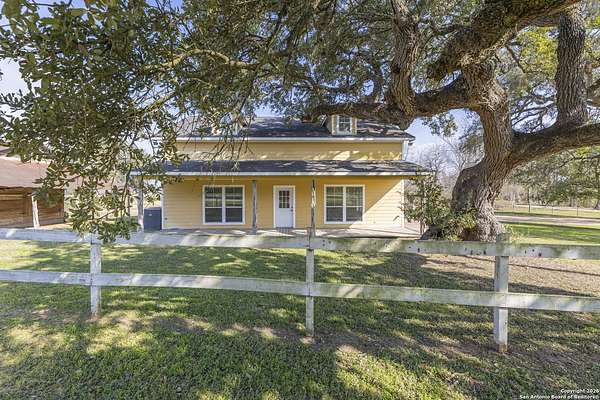 3 Acres of Residential Land with Home for Sale in Columbus, Texas