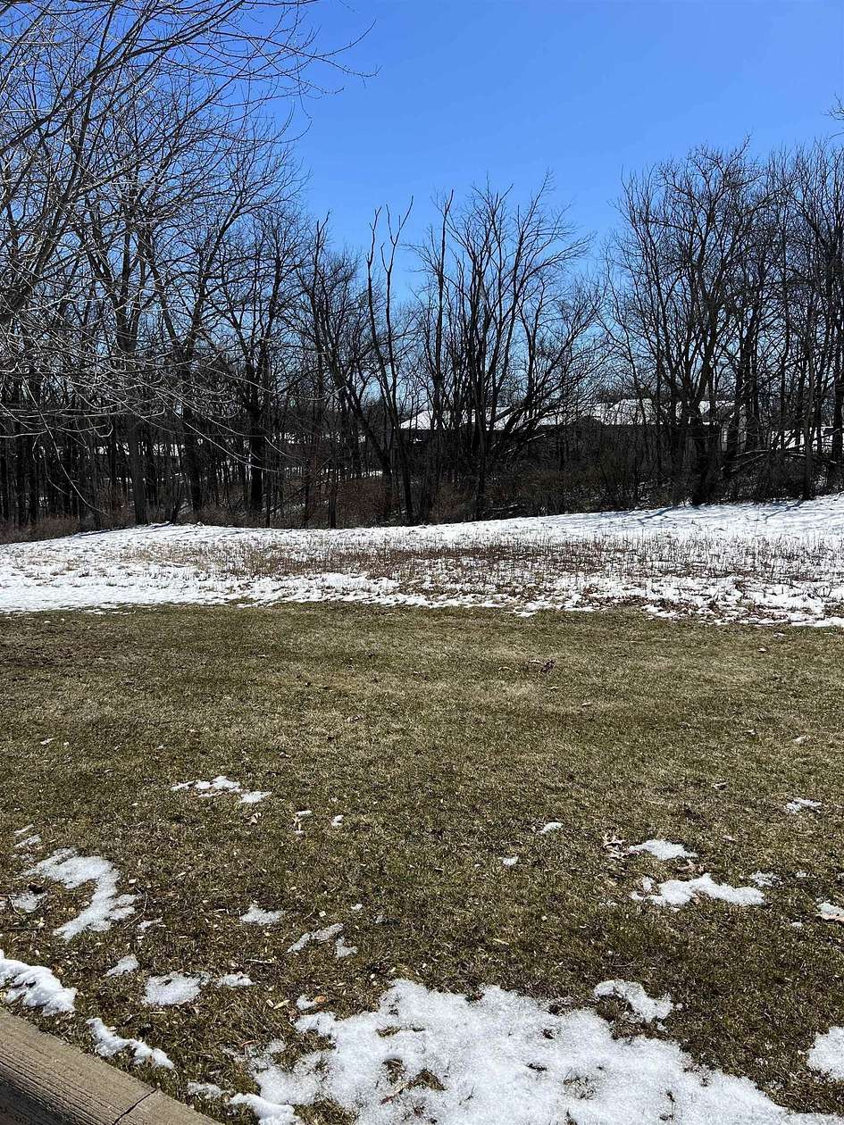 1.12 Acres of Commercial Land for Sale in Galena, Illinois