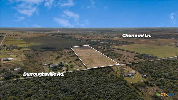 8.38 Acres of Residential Land for Sale in Victoria, Texas