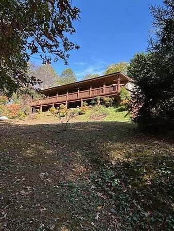 4.25 Acres of Residential Land with Home for Sale in Farner, Tennessee