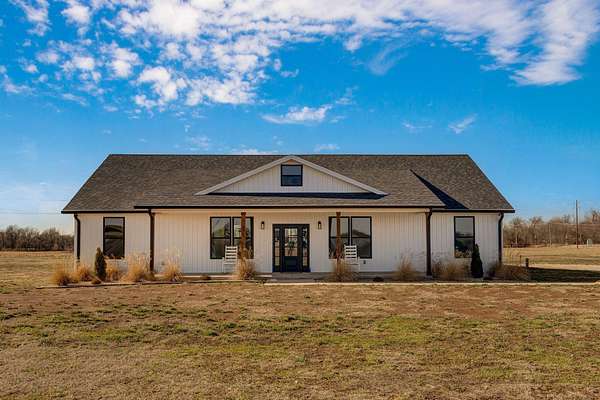 5 Acres of Residential Land with Home for Sale in Springfield, Missouri