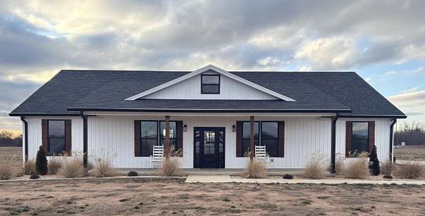 5 Acres of Residential Land with Home for Sale in Springfield, Missouri