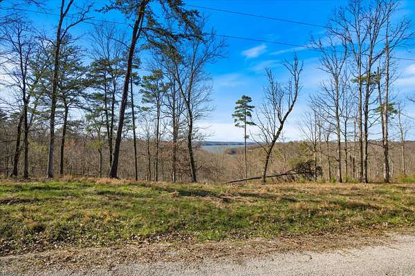 1.27 Acres of Residential Land for Sale in Waverly, Tennessee