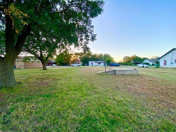 0.36 Acres of Residential Land for Sale in Mangum, Oklahoma