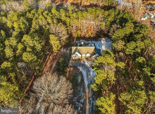 4.42 Acres of Residential Land with Home for Sale in Hammonton, New Jersey