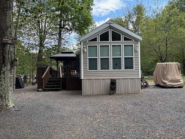 0.13 Acres of Residential Land for Sale in Gouldsboro, Pennsylvania