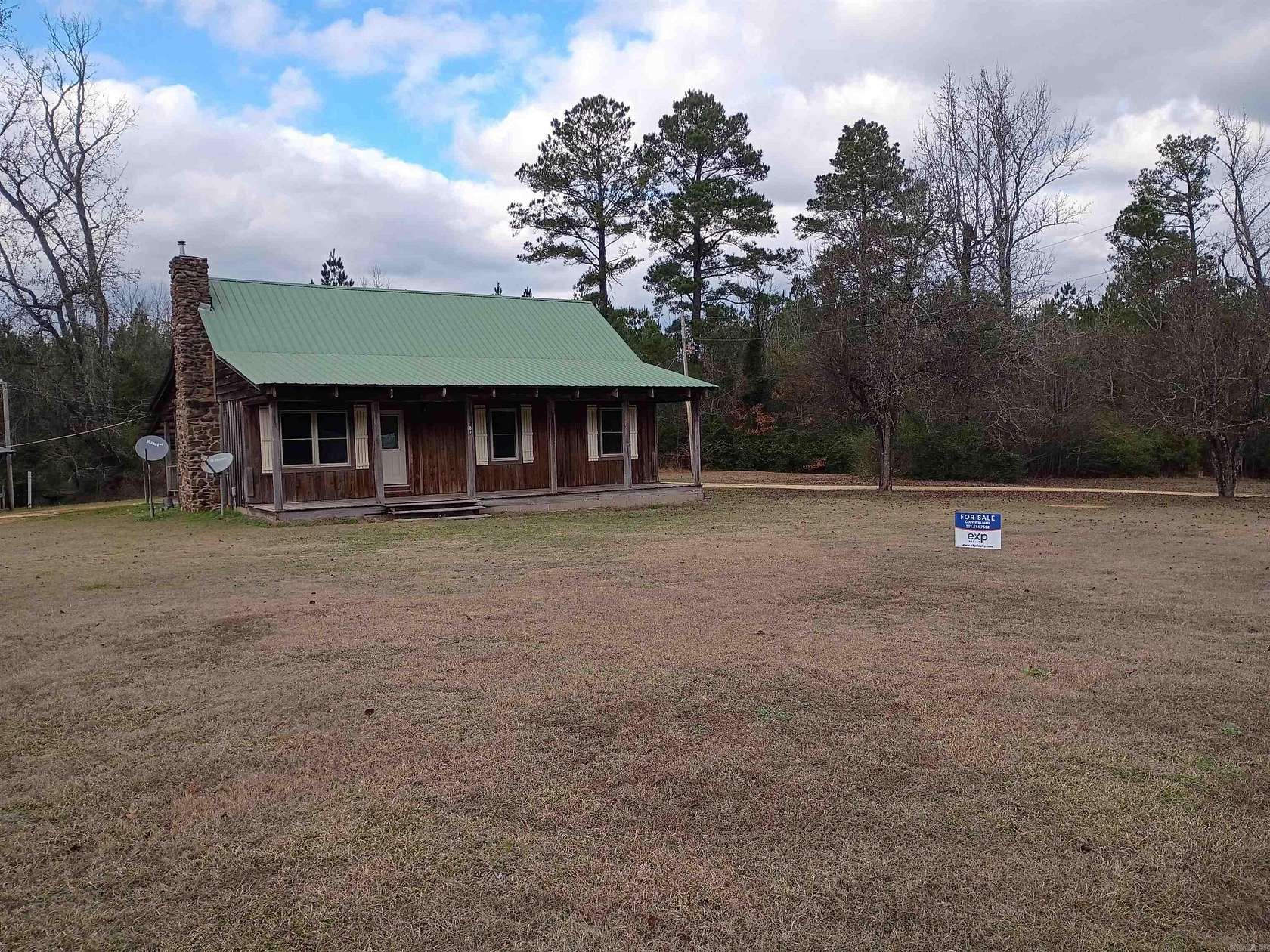 2.84 Acres of Land with Home for Sale in Warren, Arkansas