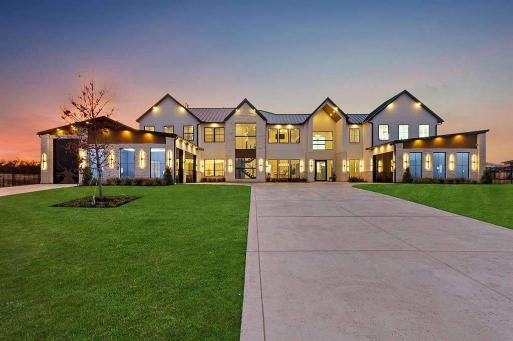 2 Acres of Residential Land with Home for Sale in Bartonville, Texas