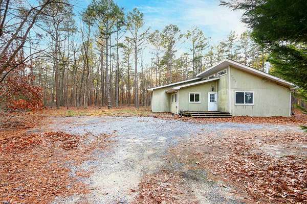 6.23 Acres of Residential Land with Home for Sale in Mays Landing, New Jersey