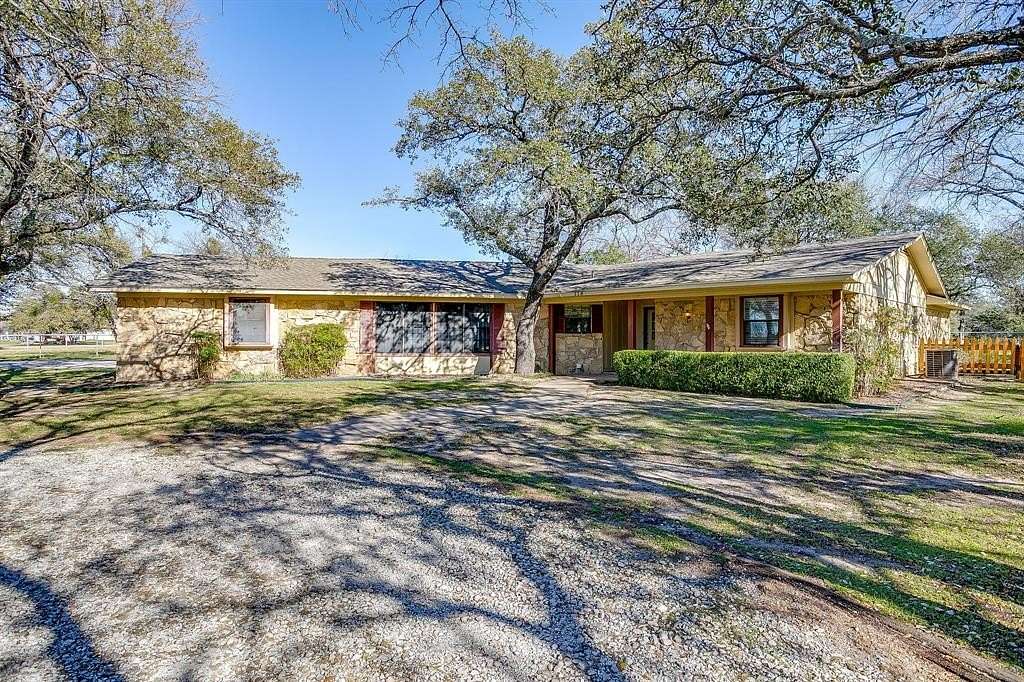 3 Acres of Residential Land with Home for Sale in Weatherford, Texas