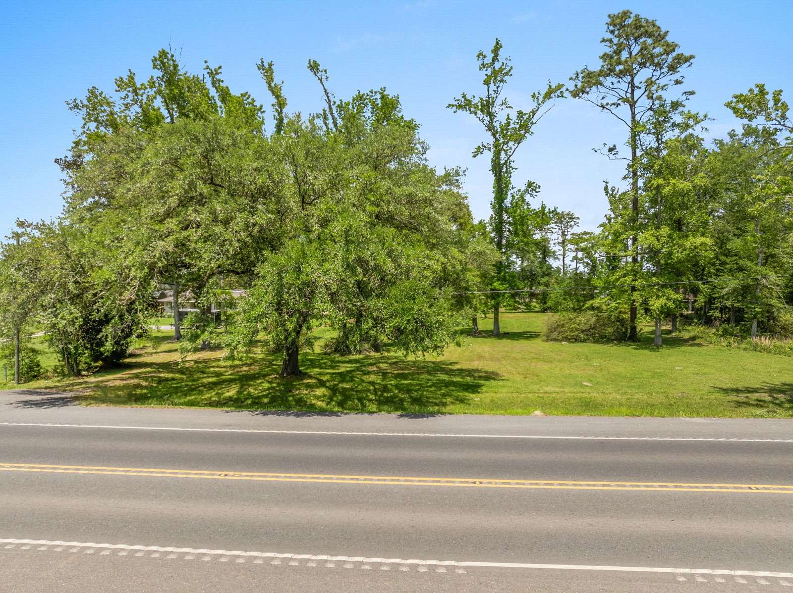 2.1 Acres of Residential Land for Sale in DeQuincy, Louisiana