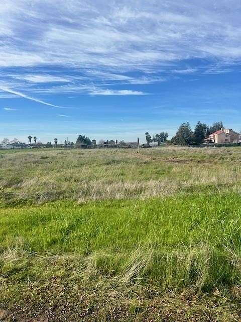 2 Acres of Residential Land for Sale in Madera, California