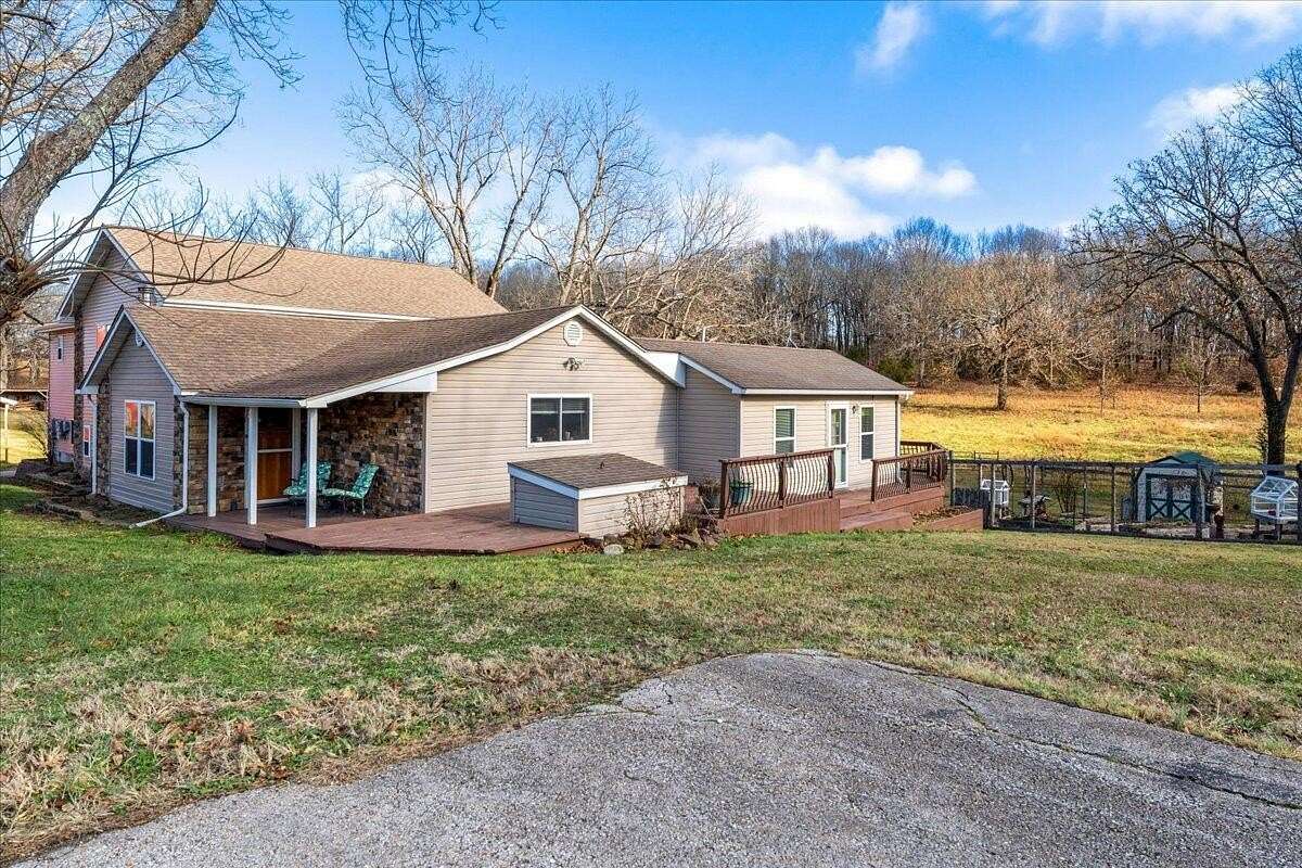 20 Acres of Land with Home for Sale in Willard, Missouri