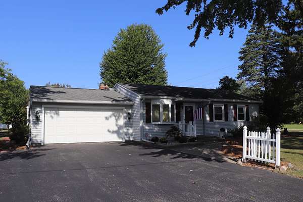 4.5 Acres of Land with Home for Sale in Bay City, Michigan