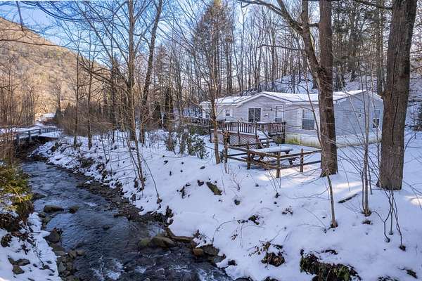 2 Acres of Improved Mixed-Use Land for Sale in East Branch, New York