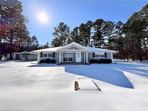 20 Acres of Land with Home for Sale in Hackett, Arkansas