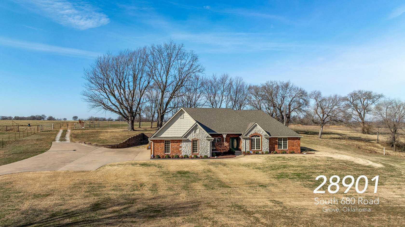 39.5 Acres of Agricultural Land with Home for Sale in Grove, Oklahoma