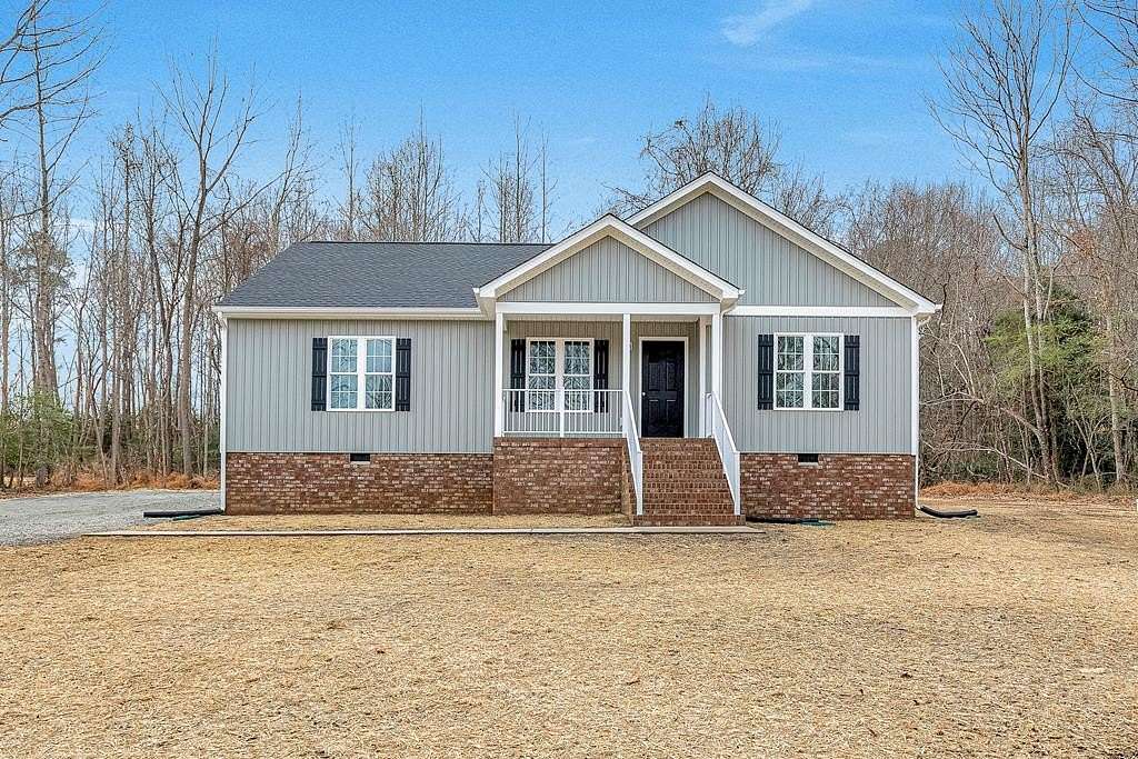 3.1 Acres of Land with Home for Sale in Dunnsville, Virginia