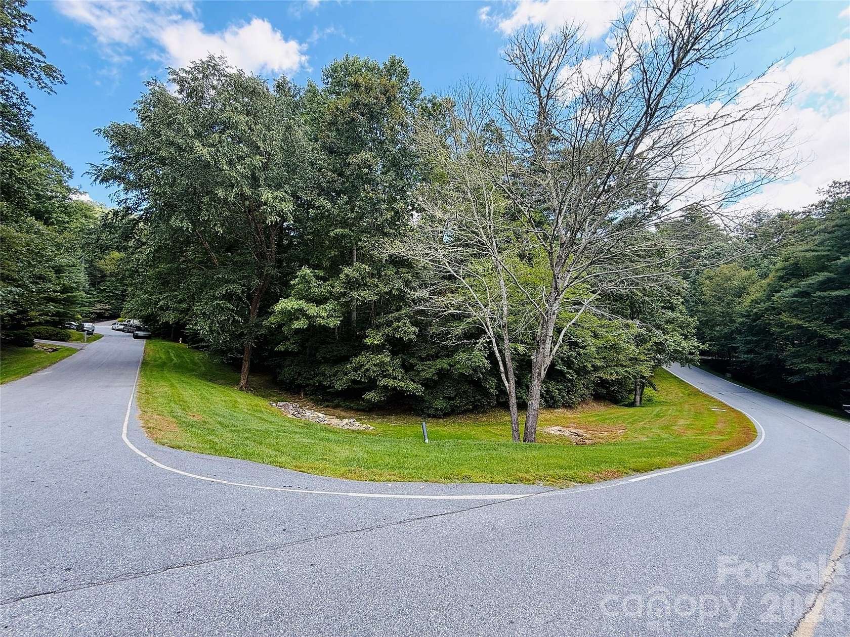 0.93 Acres of Residential Land for Sale in Hendersonville, North Carolina