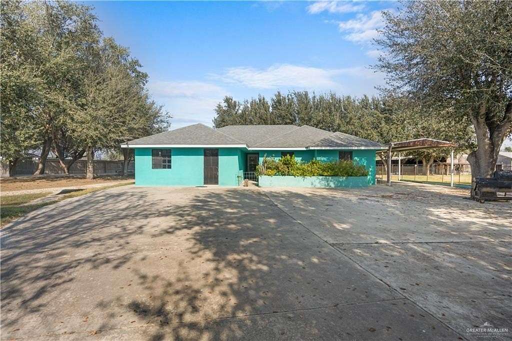 5.6 Acres of Residential Land with Home for Sale in Edinburg, Texas