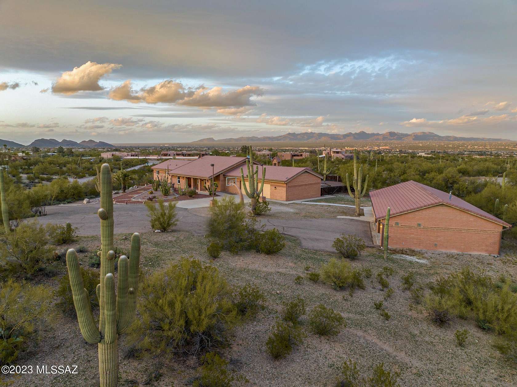 3.3 Acres of Land with Home for Sale in Tucson, Arizona
