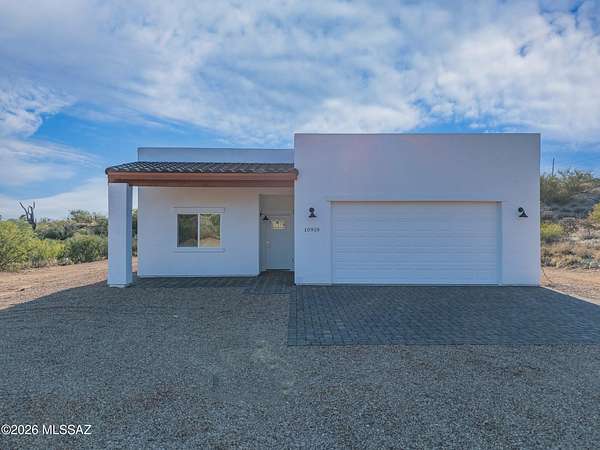 3.59 Acres of Land with Home for Sale in Tucson, Arizona
