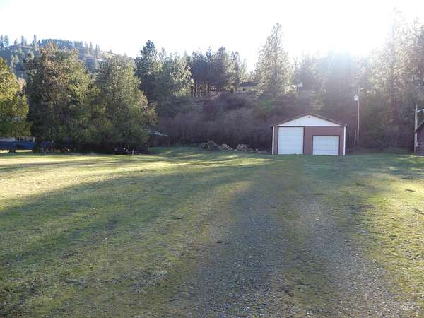 0.5 Acres of Land for Sale in Lenore, Idaho